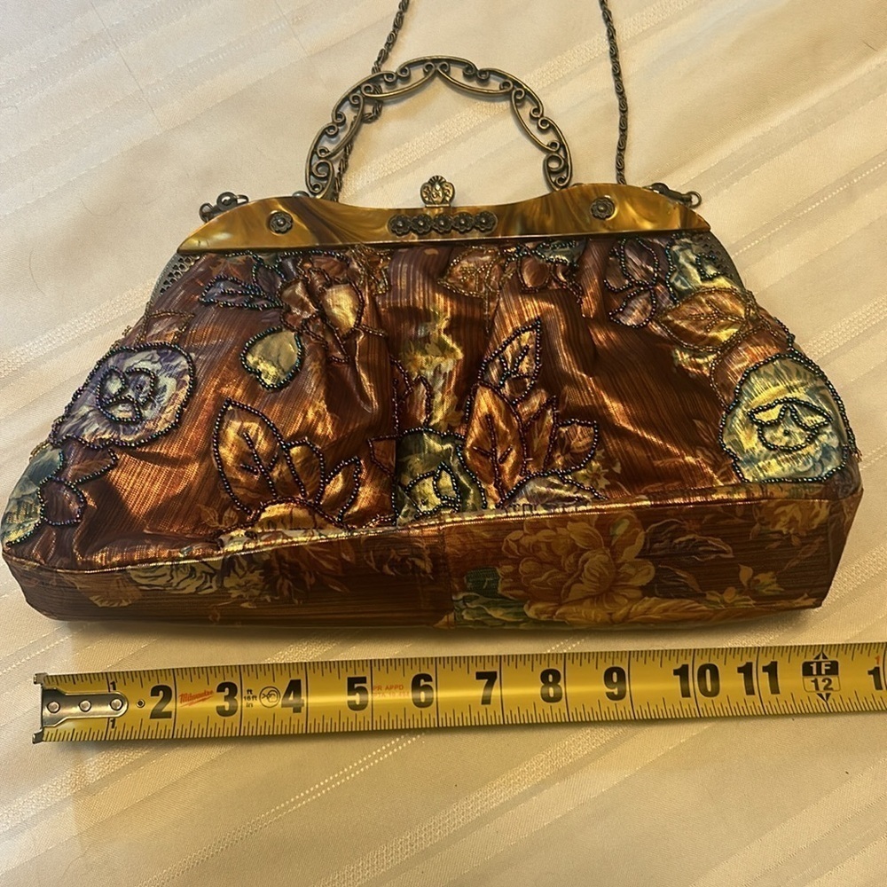 Sequined Shiny Evening Bag - Picture 10 of 11